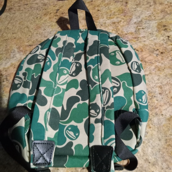 Backpack - Picture 4 of 7